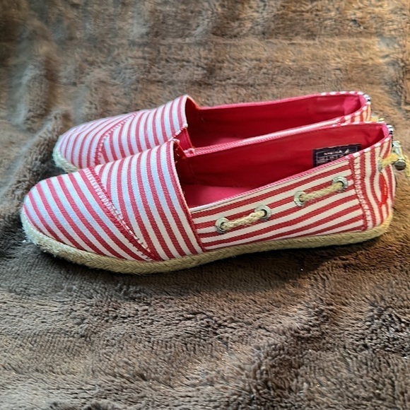 NAUTICA Rudder 2 Red and White Stripe Espadrille Size 6 - Picture 5 of 12